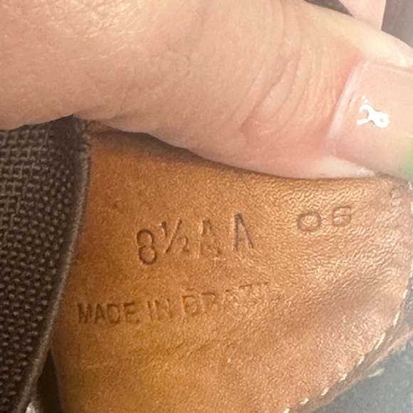 Vintage Cole Haan Brown Leather Chelsea Boots — Size 8.5 AA - Picture 11 of 14